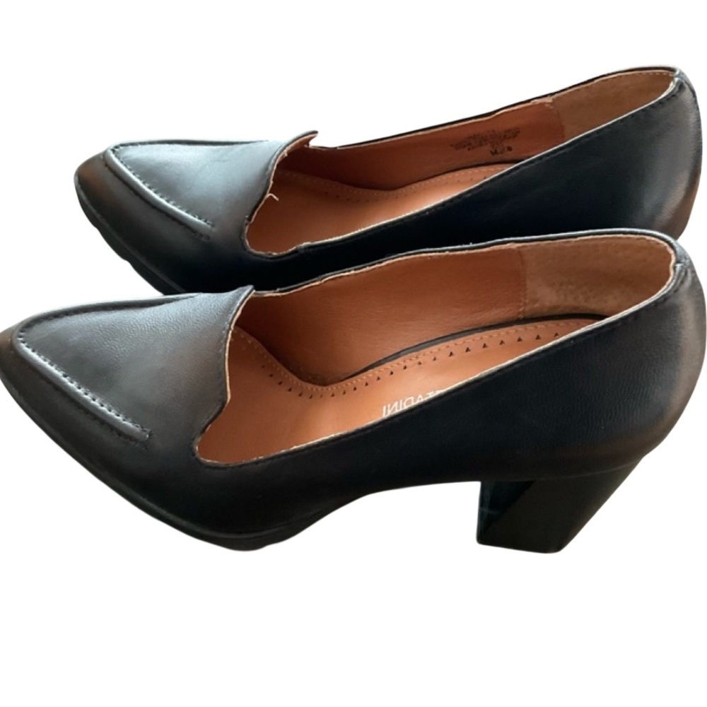 Adrienne Vittadini Black Genuine Leather Lag Sole Heels size 6.5 - Picture 2 of 11